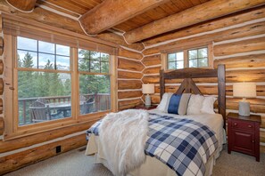 4 室のベッドルーム、アイロン / アイロン台、WiFi (無料)、ベッドシーツ