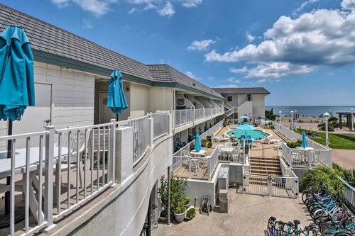Virginia Beach Oceanfront Studio, Boardwalk, Balcony, Beach, Pool