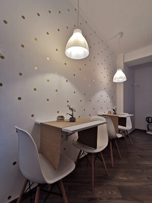 Free daily buffet breakfast - Sea Fly Guest House (Fiumicino)
