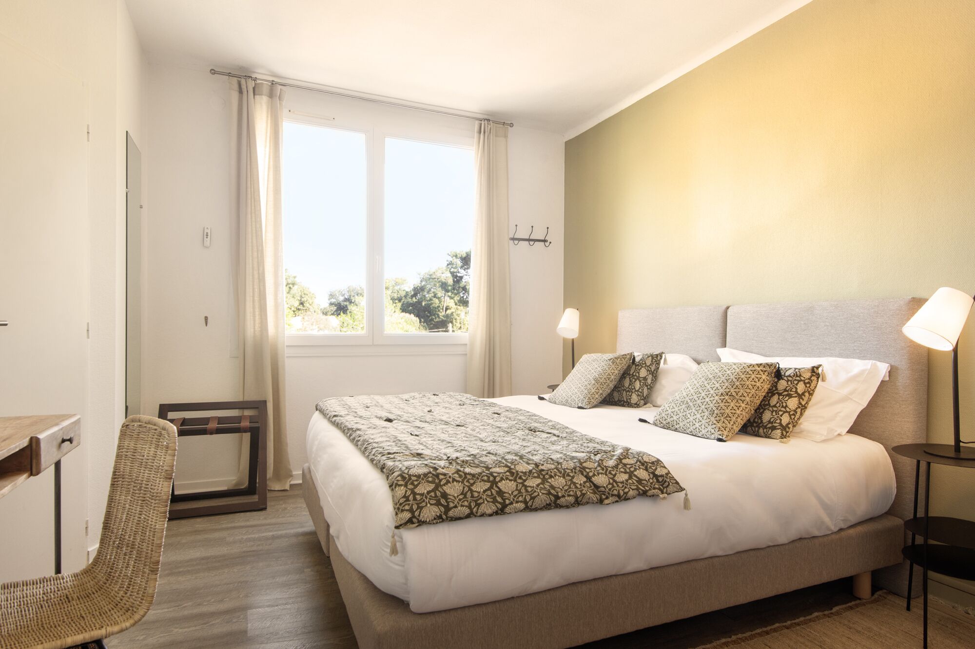 Dobbelt- eller tomannsrom – superior | Individuelt dekorert, individuelt innredet og skrivebord