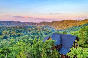 Exterior - Breathtaking views, rare find! (Broken Bow)