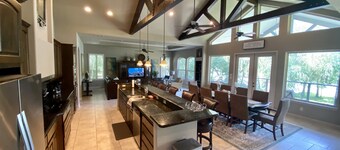 Guadalupe River Family Getaway in Seguin, Texas