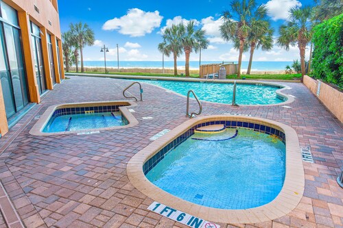 EARLY CHECK-IN BEACHFRONT GREAT BALCONY VIEW/ PETS ALLOWED