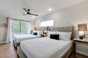 5 bedrooms, iron/ironing board, Internet, bed sheets