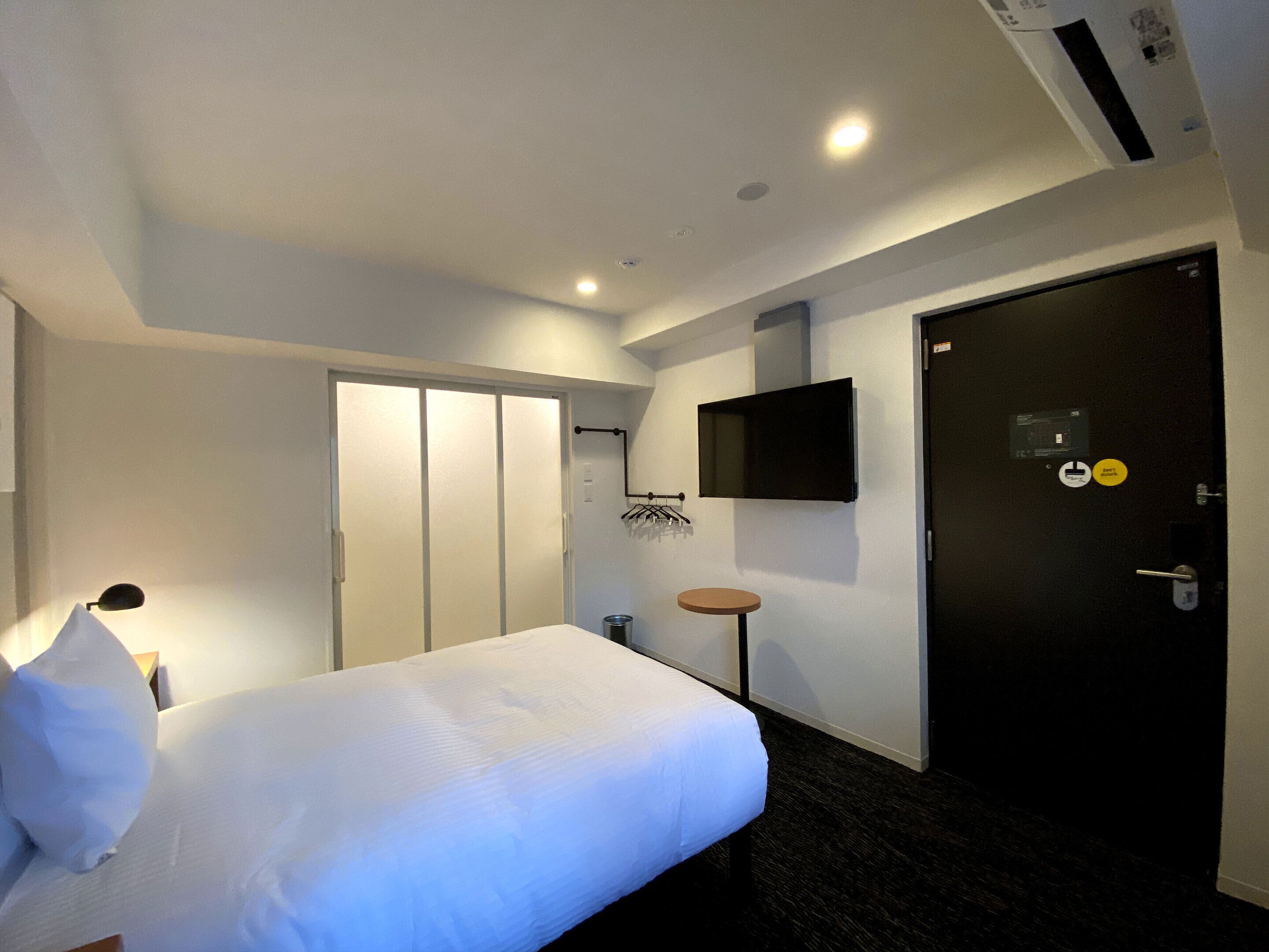universal double room, non smoking | 1 bedroom, minibar, in-room safe, desk