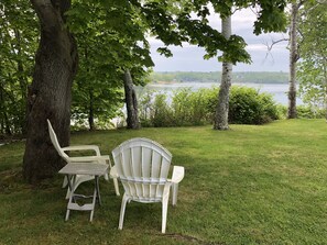 Property grounds - Heron's Cove Guesthouse: Peaceful Retreat for Hikes, Antiquing, and Adventures (Stockton Springs)