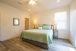 8 dormitorios, tabla de planchar con plancha, wifi y ropa de cama