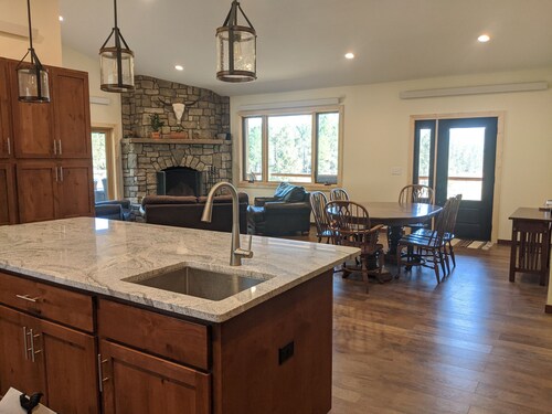 Custer Area Retreat on 40 Acres: Hot Tub, Fire Pit, Trails & Views