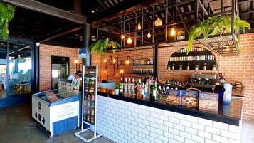 Se sirven desayunos, almuerzos y cenas