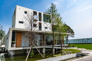 Front of property - Life in Nature B&B (Wujie)