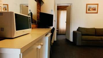 Individually furnished, desk, laptop workspace, blackout curtains