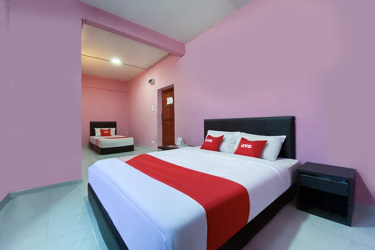 Superior Suite | 1 bedroom, soundproofing, free WiFi, bed sheets