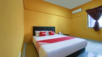 Soundproofing, free WiFi, bed sheets