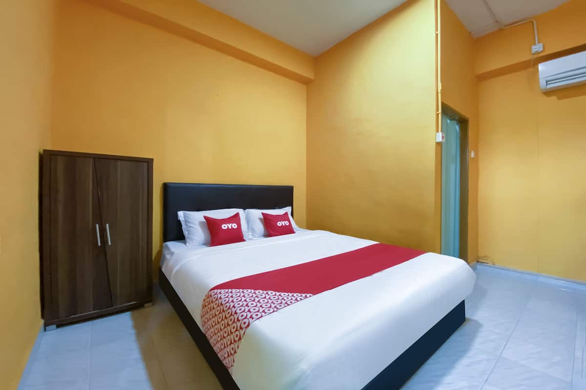 Standard Double Room | 1 bedroom, soundproofing, free WiFi, bed sheets