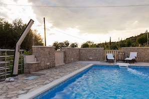 House (Holiday Home with Swimming Pool) | Kolam renang | Kolam renang terbuka