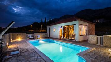 Nhà (Holiday Home with Swimming Pool) | Hồ bơi | Hồ bơi ngoài trời