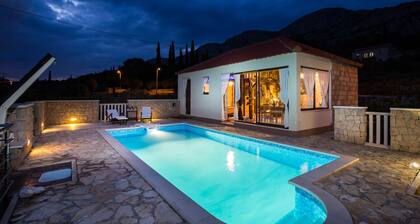 Holiday Home Lazuština Paradise
