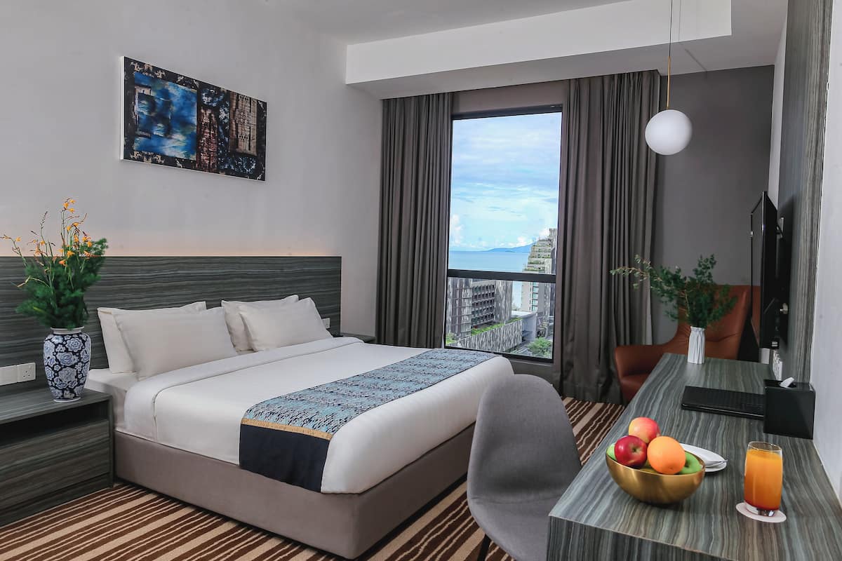 Deluxe Sea Facing - Leisure Only