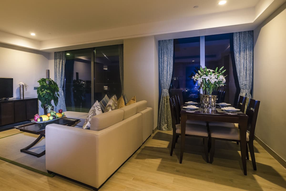 Greentown Sea View Suite | Blackout drapes, iron/ironing board, free WiFi, bed sheets
