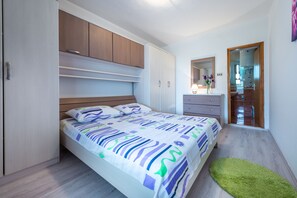 2 bedrooms, free WiFi, bed sheets