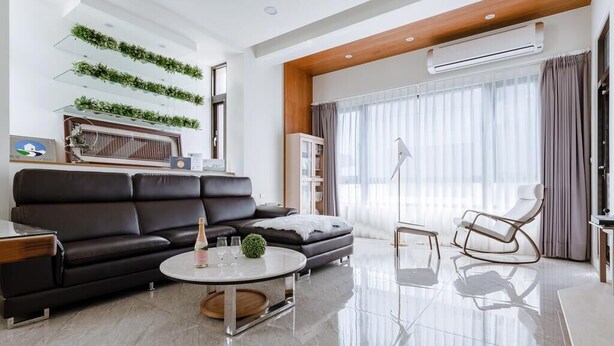 Lobby sitting area - Chingtian YunShe (Wujie)