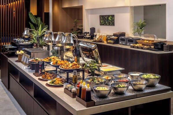 Daily buffet breakfast (JPY 2000 per person) - Four Points Flex by Sheraton Kyoto Oike (Kyoto)