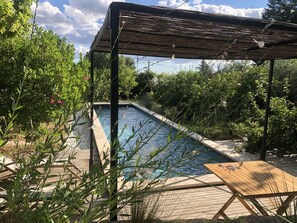 Outdoor pool - Beautiful villa with pool near Aix en Provence (Eguilles) 5/6 people (Éguilles)