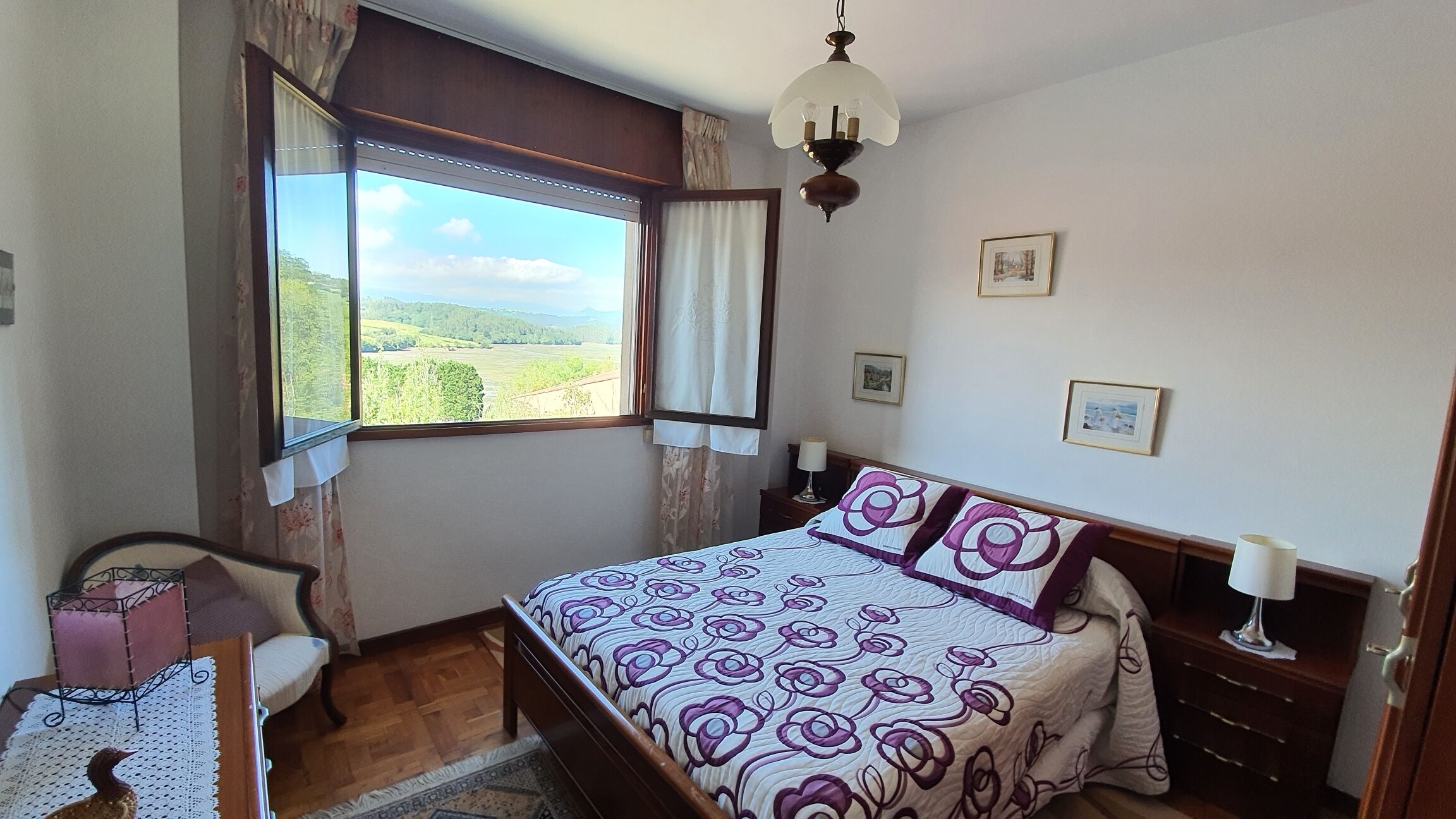 3 間睡房、熨斗/熨衫板、可攜式嬰兒床、免費 Wi-Fi