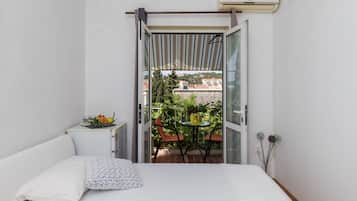 4 habitaciones, tabla de planchar con plancha y wifi gratis
