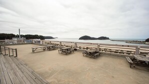 BBQ/picnic Area - Seohaean Resort (Taean)