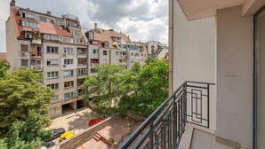 Property grounds - Bright and Newly Refurbished Apartment Near Center (Sofia)