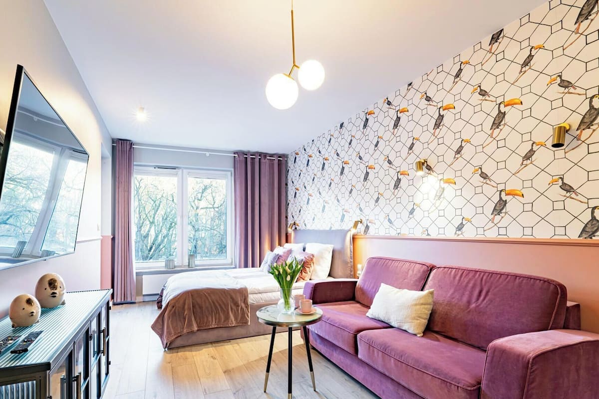 Deluxe Apartment, Multiple Beds, Pool Access, Park View (NTC305) | Living area | 42-inch flat-screen TV with cable channels, TV, toys