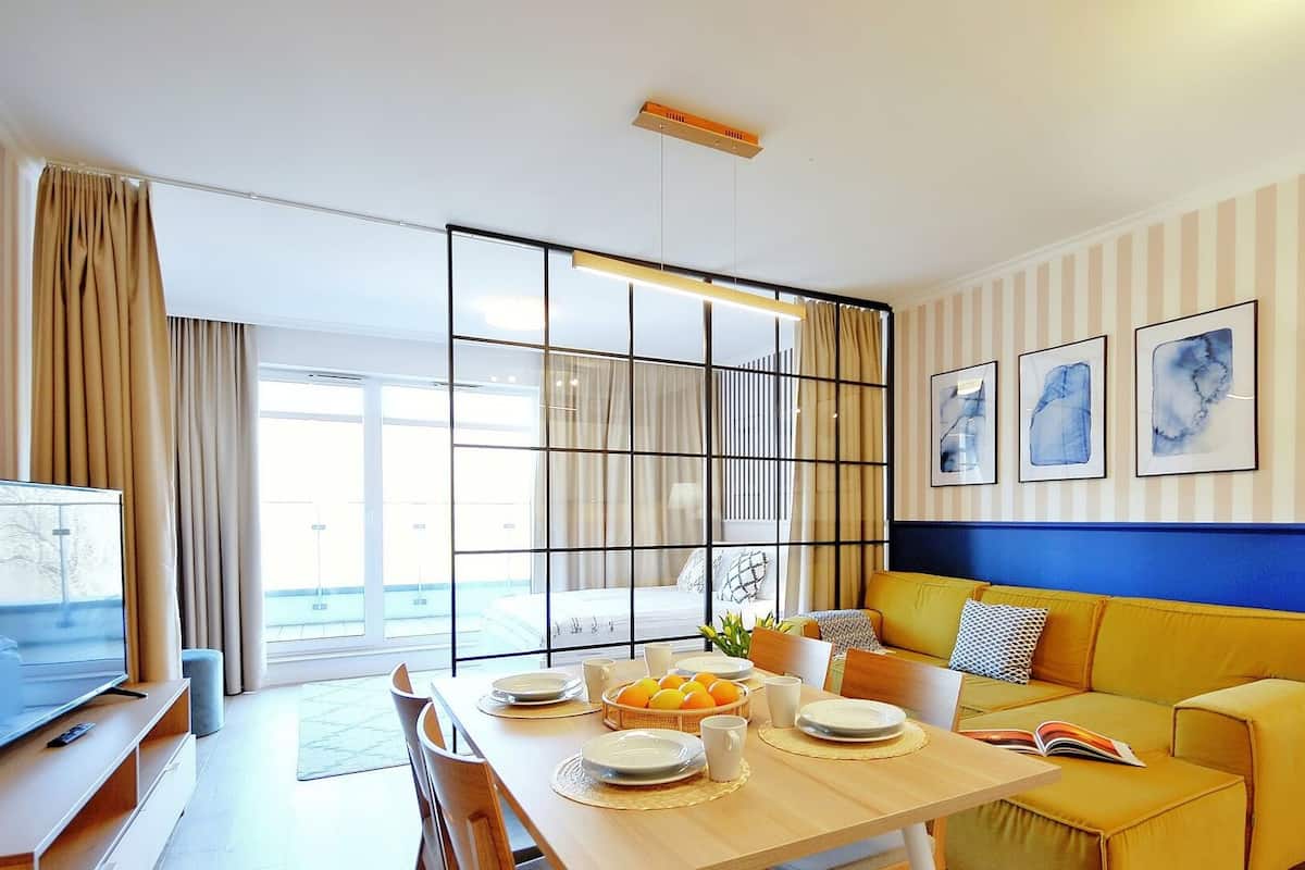 Familienapartment, Mehrere Betten, Poolzugang, Parkblick (NTC504) | Wohnbereich