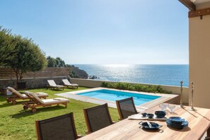Pool - South Key Villa in Gennadi (rhodes)