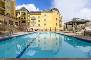 A heated pool - Private Ritz Home by InvitedHome | Private Shuttle, Pool, Hot Tub, Golf Access (Vail)