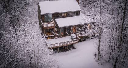 Quaint Stowe Vermont Cabin