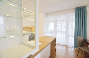 Appartamento Superior (21 Bałtycka6) | Soggiorno | TV a schermo piatto 40 pollici con canali via cavo, TV