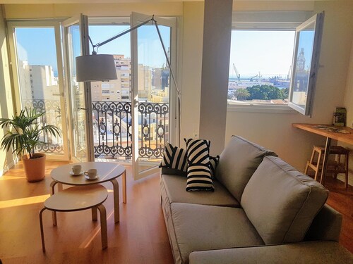 Apartment with views next to the Cathedral of Almería