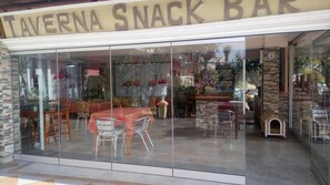 Desayuno inglés diario (EUR 7 por persona)