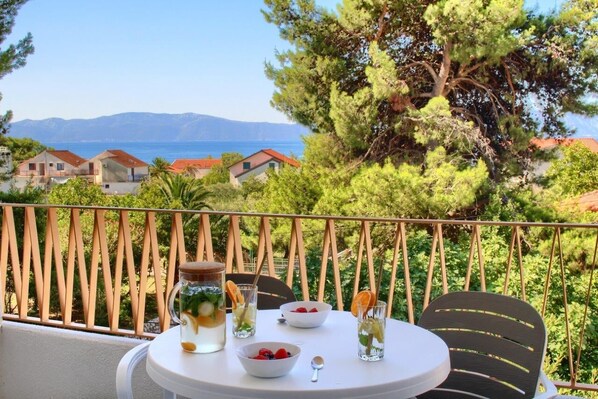 Apartment (Nava) | Balkon