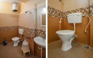 Shower, rainfall showerhead, free toiletries, towels