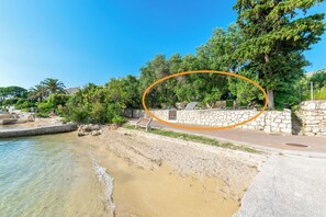 Beach nearby - Apartments and Rooms Bianca (Rab)