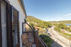 Apartemen (A3) | Teras/patio