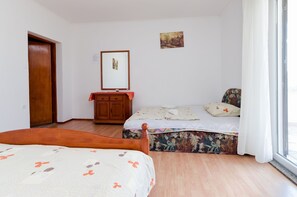 4 chambres, accĂšs au Wi-Fi (inclus)