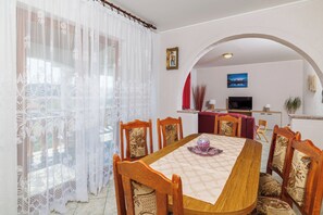 Apartment (A3) | Speisen