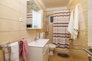 Apartment (A2) | Badezimmer