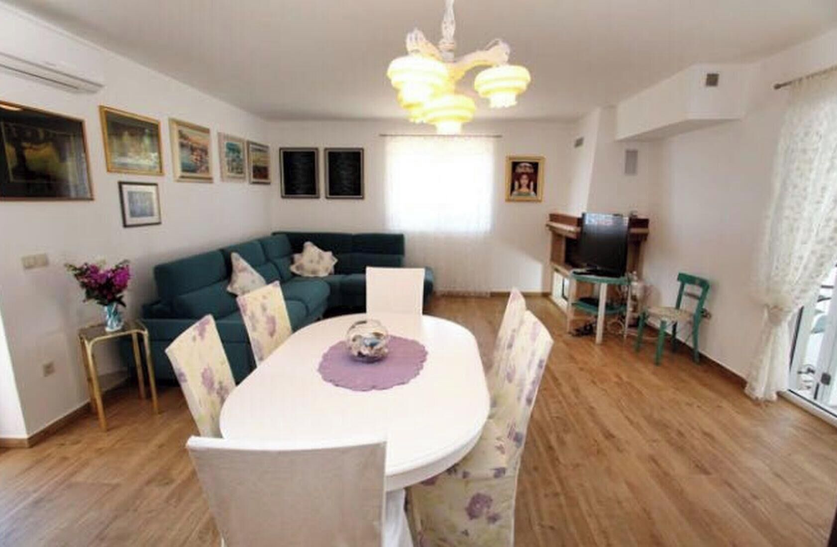 Apartment (A1) | Living room