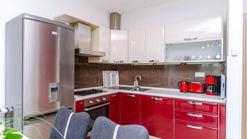 Fridge, stovetop, espresso maker, electric kettle
