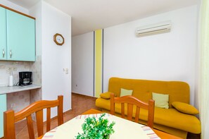 Fridge, stovetop, espresso maker, electric kettle