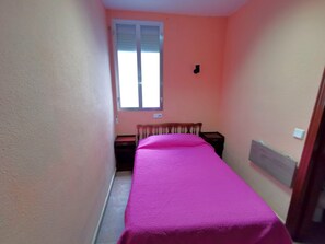 Double Room, 1 Double Bed, Private Bathroom | Free WiFi